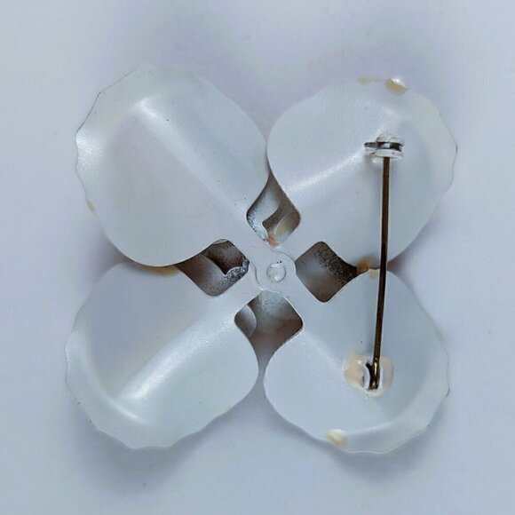 Vintage 80s/90s Pearl Flower Pin/Brooch - Picture 3 of 3